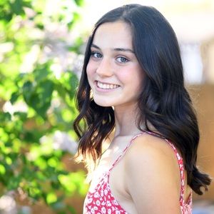 Meet your Posher, Abigail